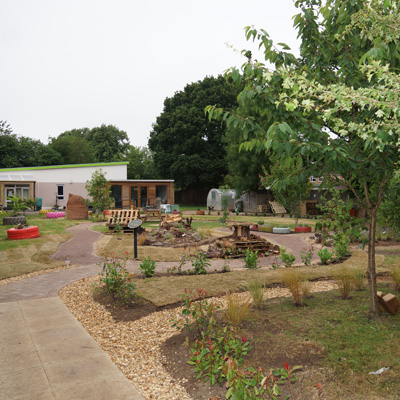 Over the last couple of weeks we have been supporting Willmott Dixon's trainee challenge where they were tasked with transforming the garden at Hazel Oak School in Solihull.